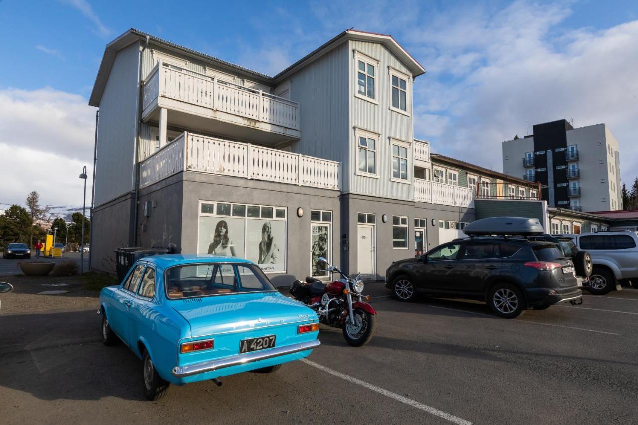 Central Apartment With Two Bedrooms And Balcony- Strandgata 9 Akureyri Kültér fotó